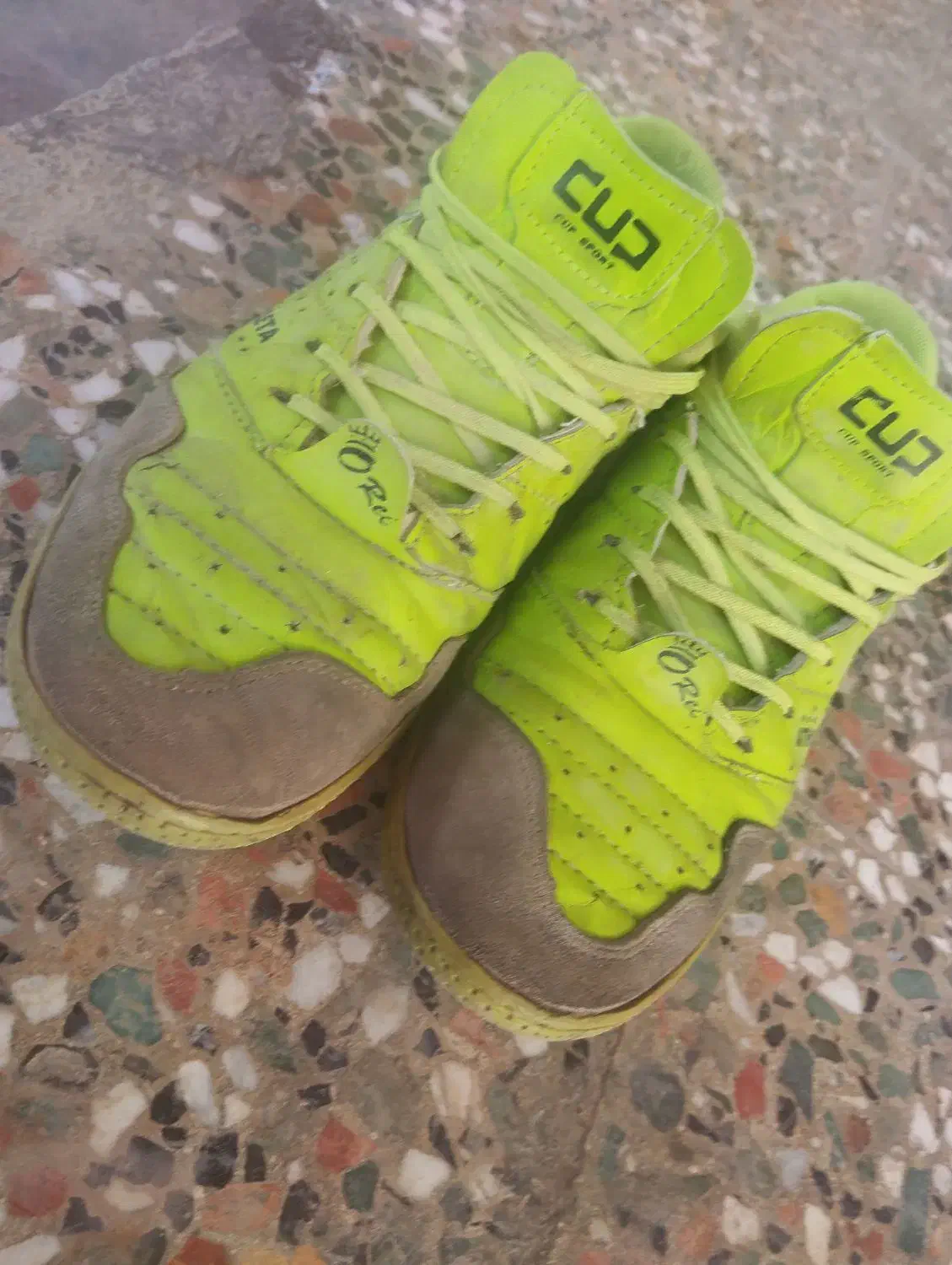 کفش فوتسال 42.5|کیف، کفش، کمربند|امیدیه, |دیوار