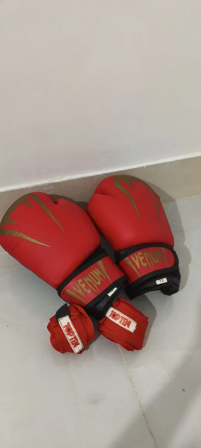 دستکش بوکس|تجهیزات ورزشی|نورآباد ممسنی, |دیوار