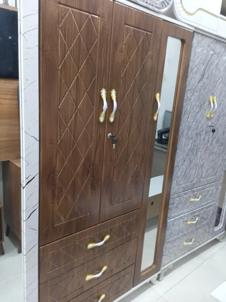 طوسی|جاکفشی، کمد، دراور|بندرعباس, |دیوار