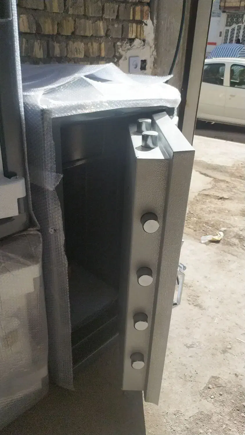 گاوصندوق ارتفاع 1/20مخصوص نمایشگاه و املاک|ابزارآلات|اراک, |دیوار