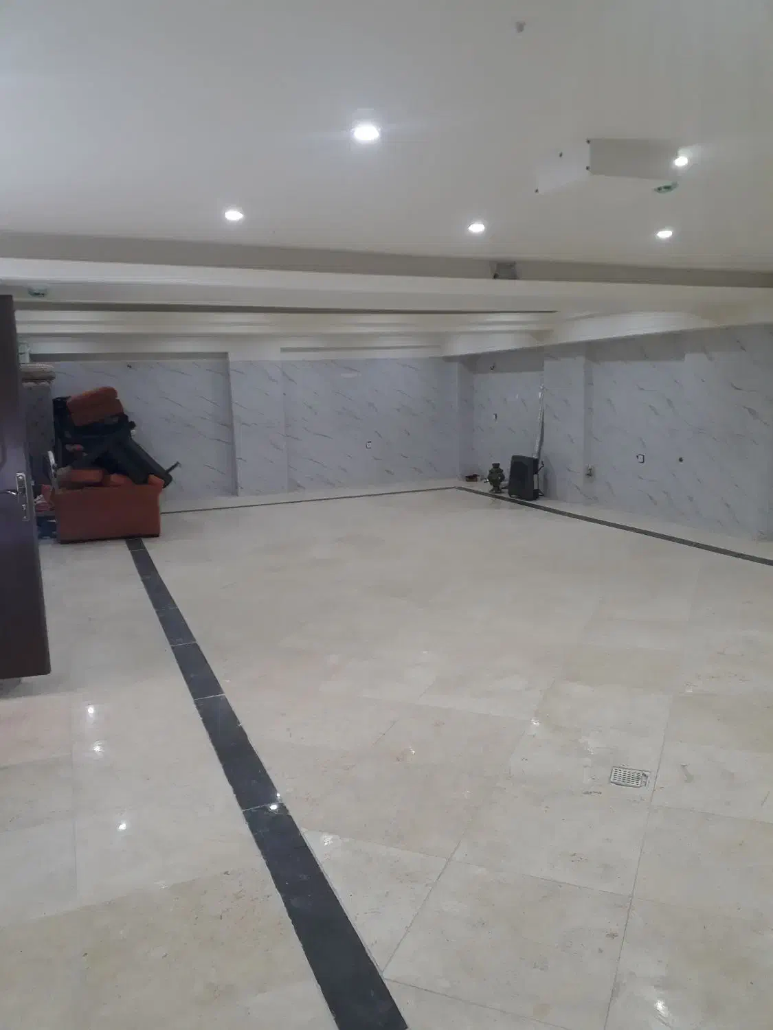 ۱۲۰ متر زیر زمین تجاری پیروزی شکوفه|اجارهٔ دفتر کار، اتاق اداری، مطب|تهران, دژکام|دیوار