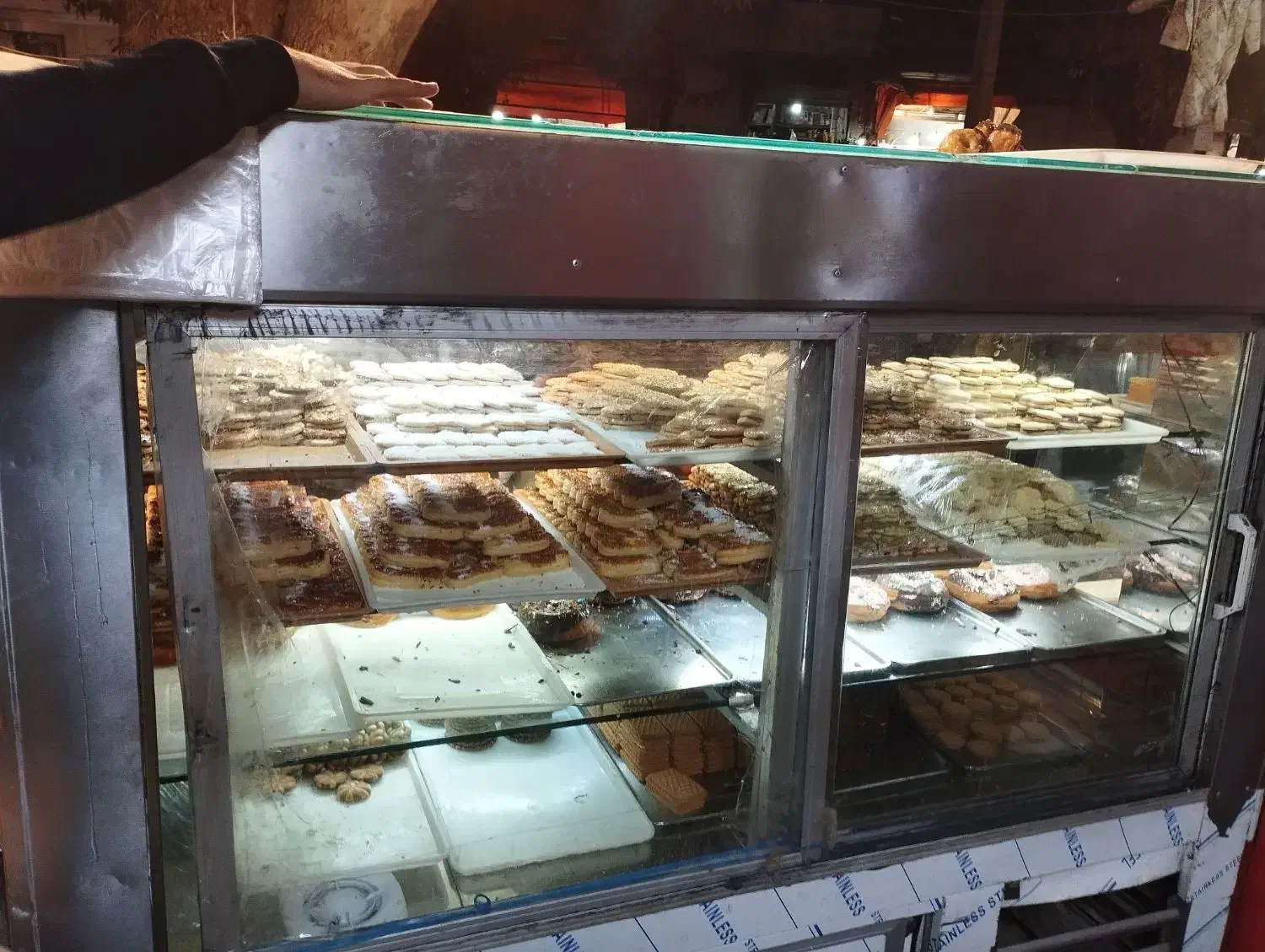 ویترین قنادی|فروشگاه و مغازه|کرمانشاه, |دیوار