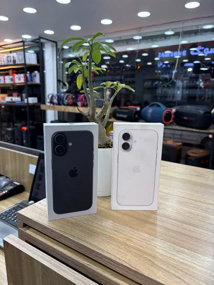 فروش ویژه ایـفون ۱۷نرمال ۲۵۶گیگ (اپل پارک)|موبایل|شیراز, زند|دیوار