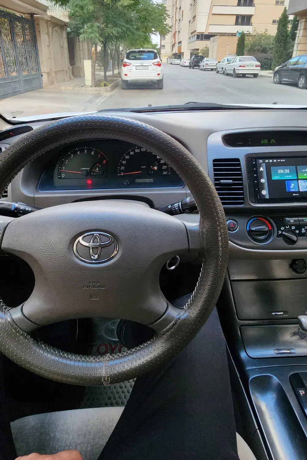 تویوتا کمری|خودرو سواری و وانت|اصفهان, وحید|دیوار