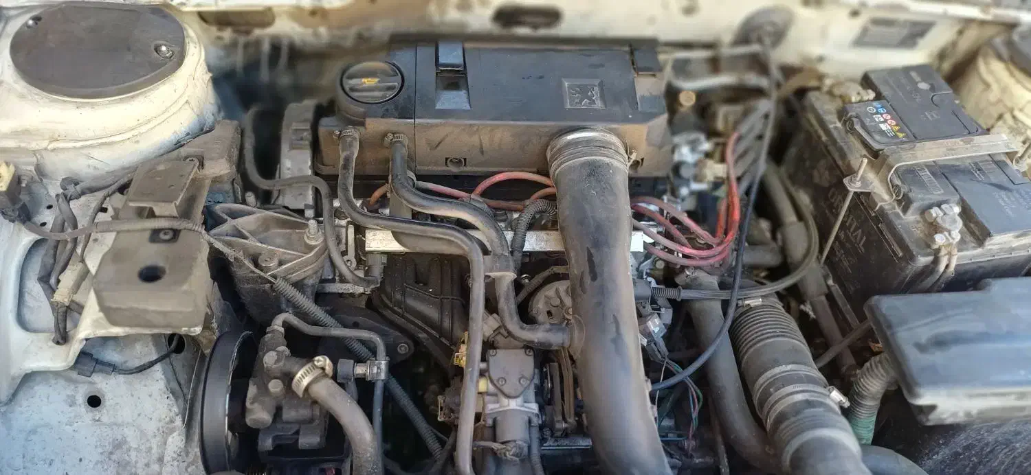 پژو پارس|خودرو سواری و وانت|بروجرد, |دیوار