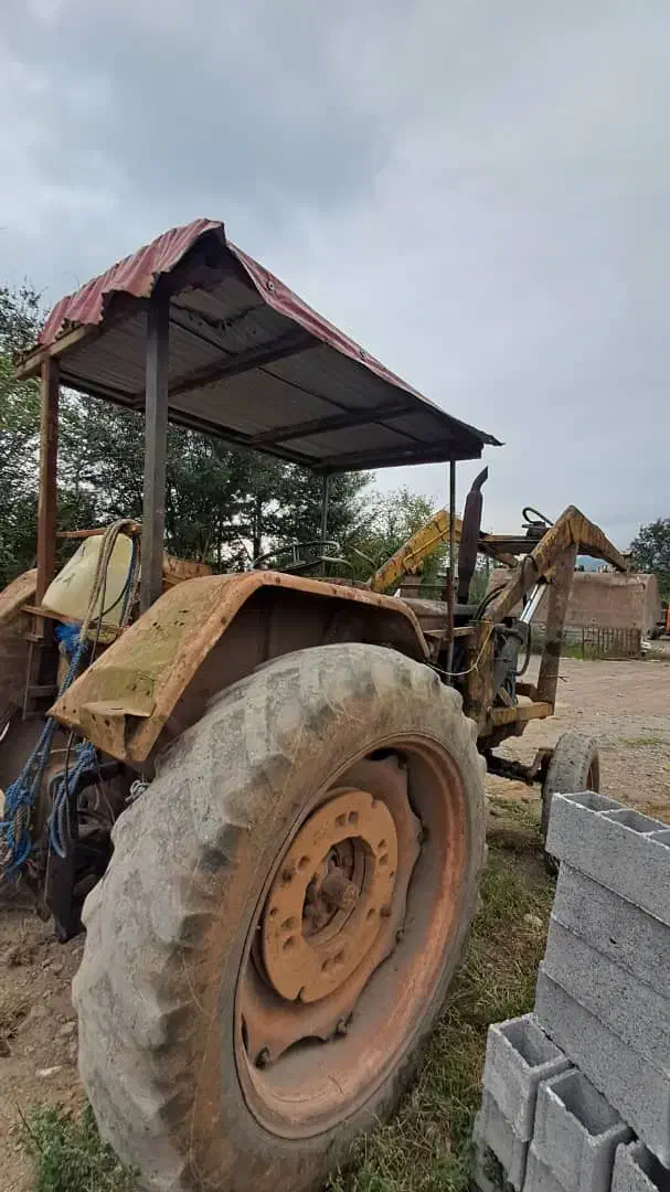 تراکتوررومانی|خودرو سنگین|لاهیجان, آهندان|دیوار