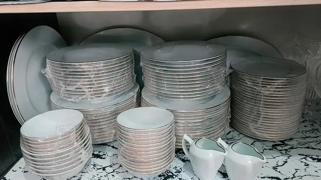 سرویس لب طلایی|ظروف سرو و پذیرایی|رشت, بازار|دیوار