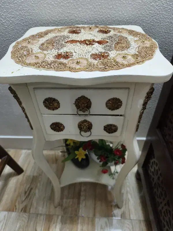 میز تلفن|میز تلفن|شاهین‌شهر, عطار|دیوار