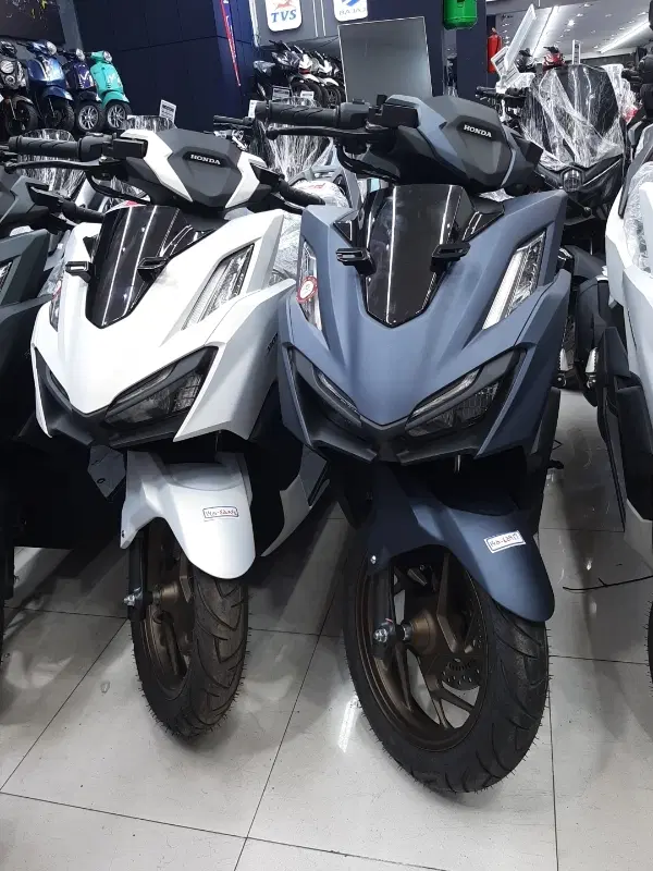 هوندا واریو 160 Honda vario اقساط 18 ماهه|موتورسیکلت|تهران, فردوسی|دیوار