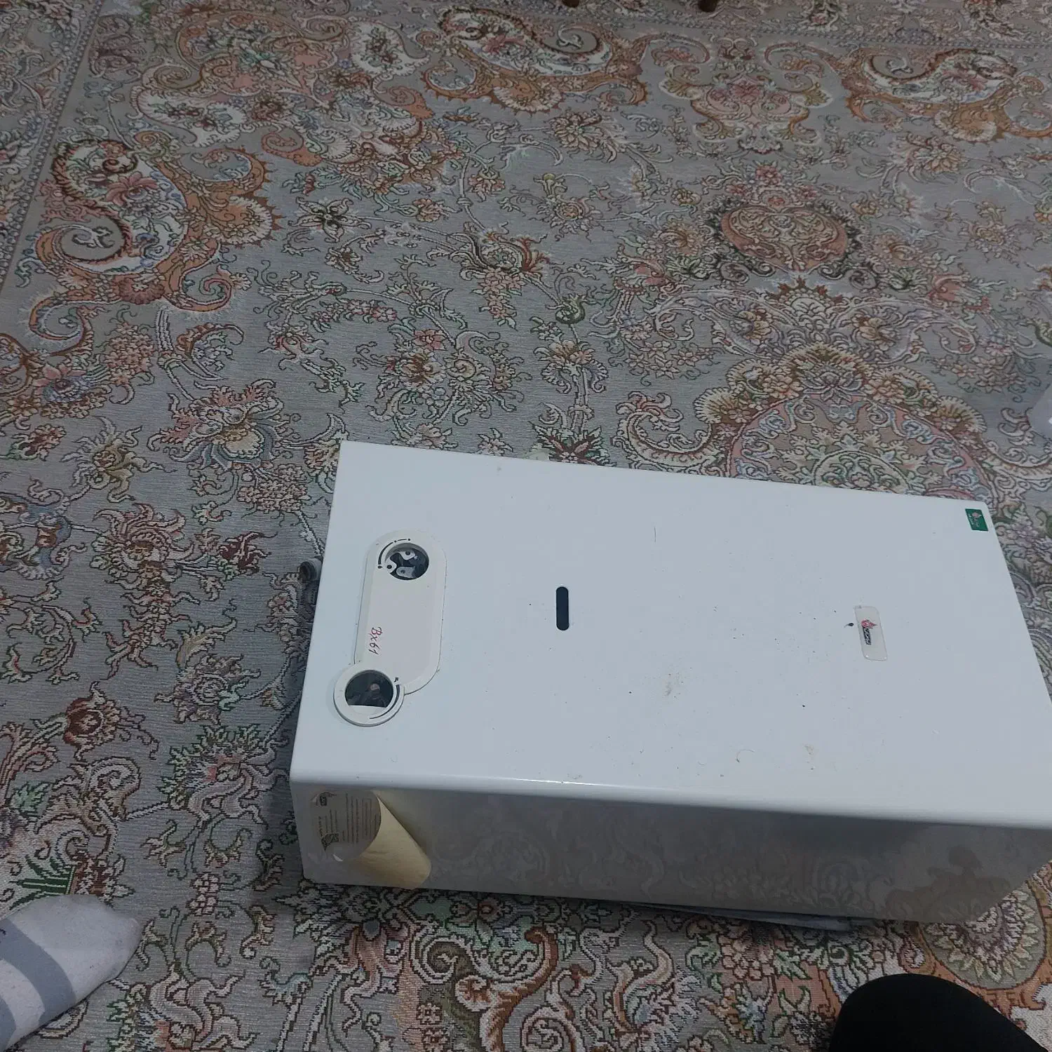 آبگرمکن بوتان|آبگرمکن، پکیج، شوفاژ|فومن, |دیوار