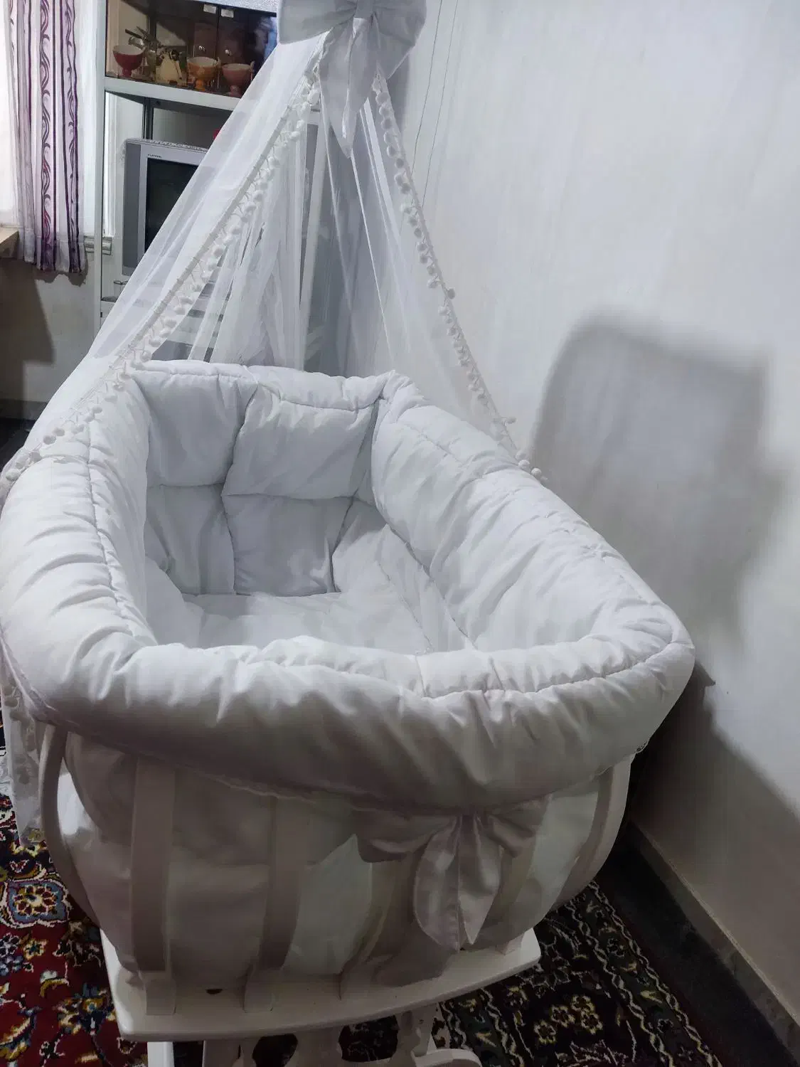 تخت کنار مادر نو همش دوبار بچم توش خوابیده|تخت و صندلی بچه|رشت, نخودچر|دیوار