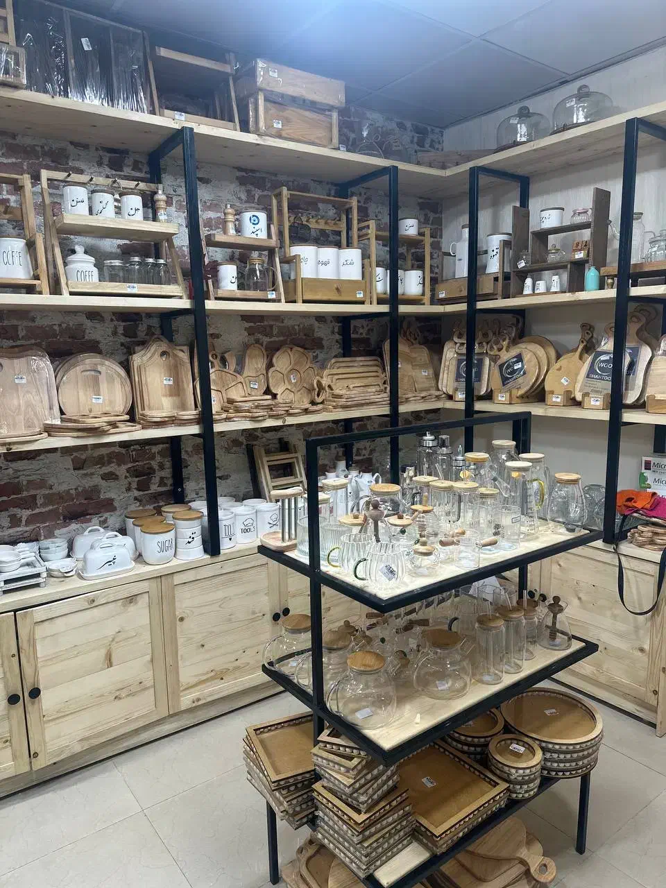 قفسه و دکور مغازه|فروشگاه و مغازه|قزوین, |دیوار