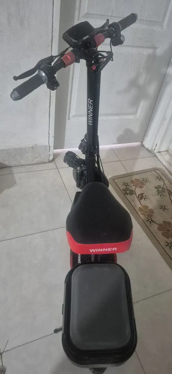 اسکوتر برقی|دوچرخه، اسکیت، اسکوتر|اسفراین, |دیوار