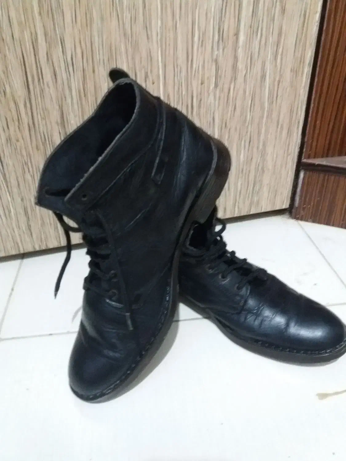 بت مردونه چرم برند VERSACH|کیف، کفش، کمربند|رشت, آزادگان|دیوار