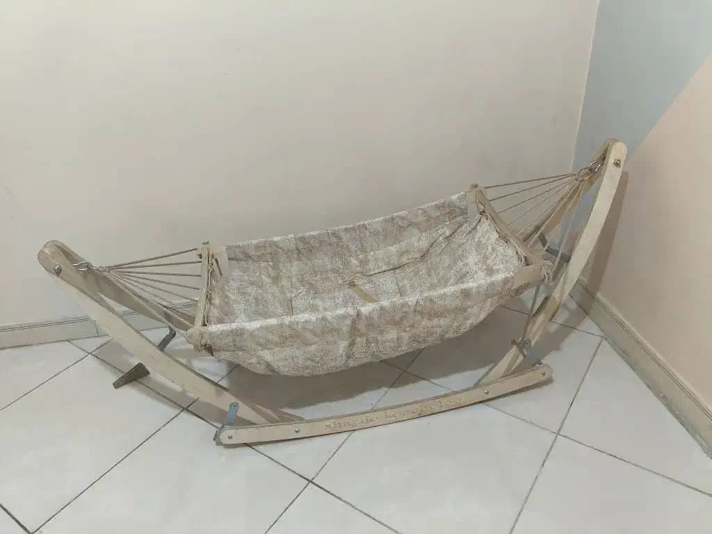 گهواره چوبی تخت نوزاد|تخت و صندلی بچه|تهران, تاکسیرانی|دیوار