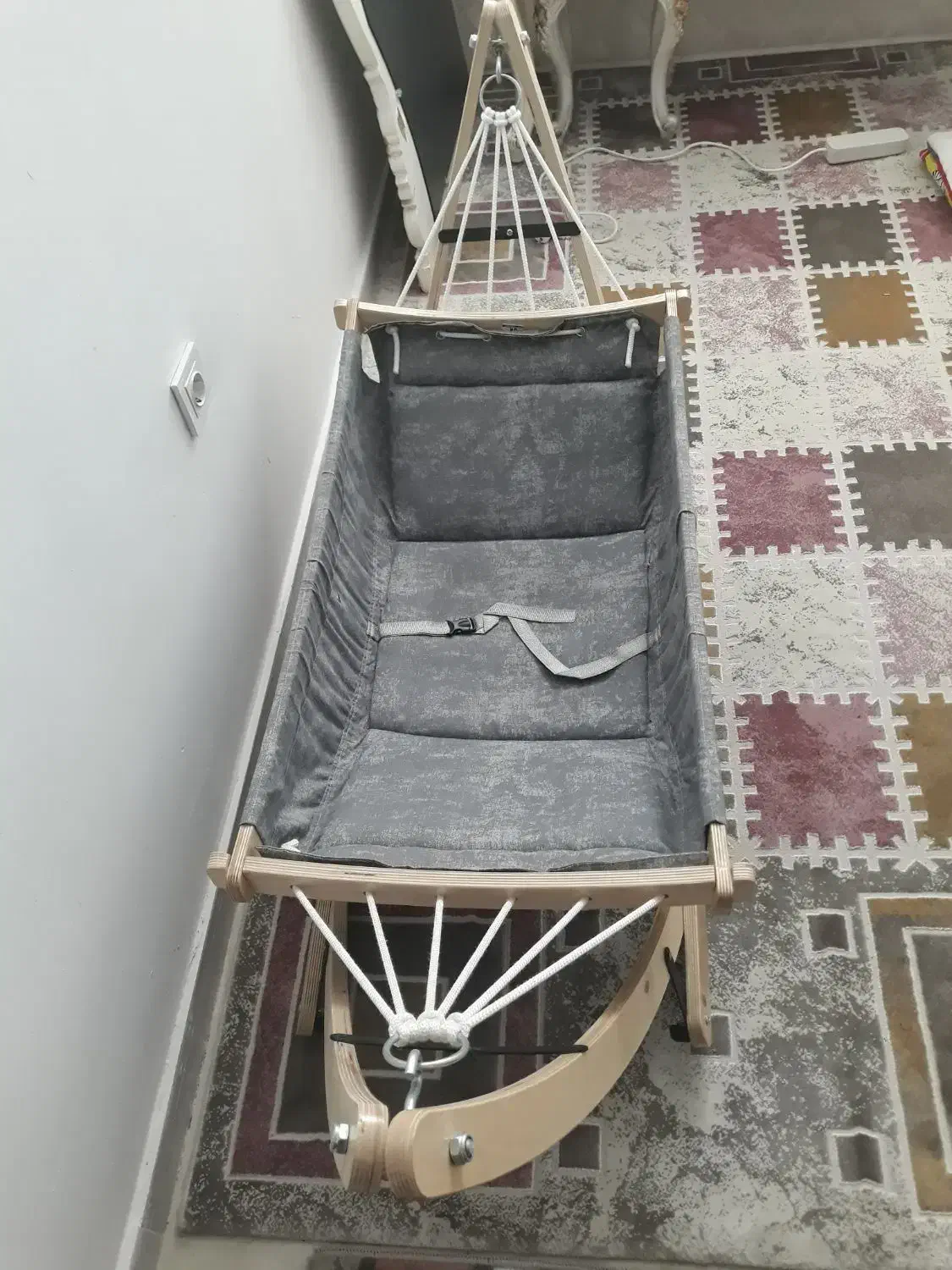 گهواره بانوج ملورین با پشه بند|تخت و صندلی بچه|چناران, |دیوار