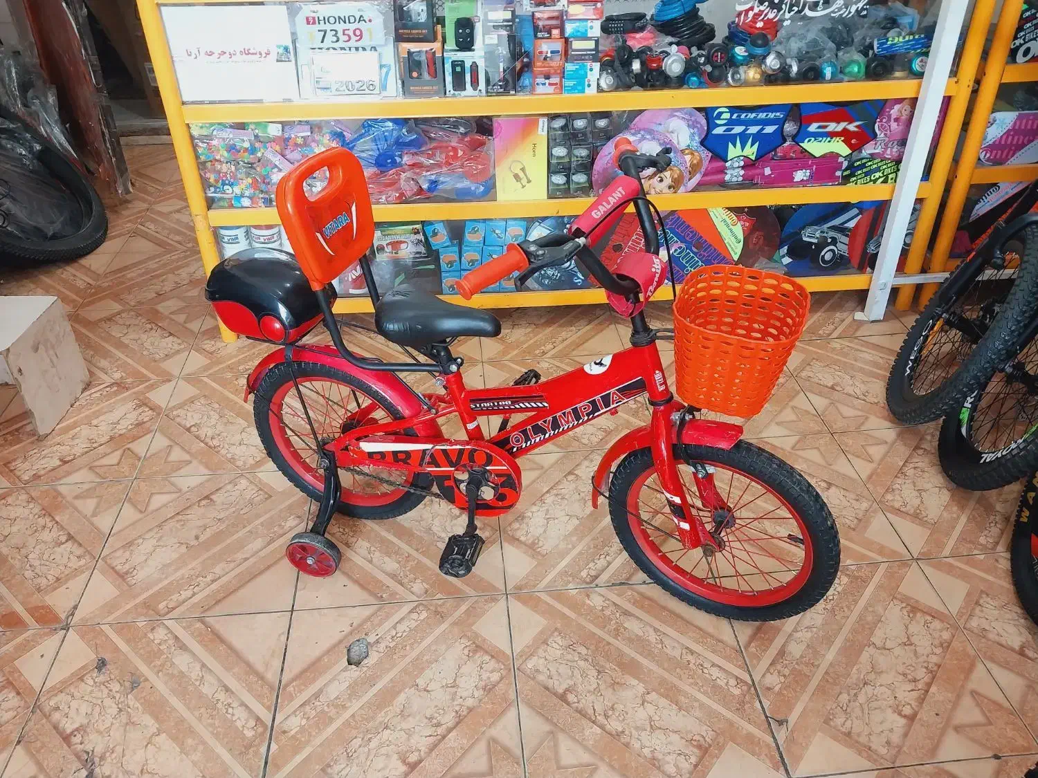 2عدد دوچرخه سایز 12 و 16 دخترانه وپسرانه|دوچرخه، اسکیت، اسکوتر|اصفهان, باغ فدک|دیوار