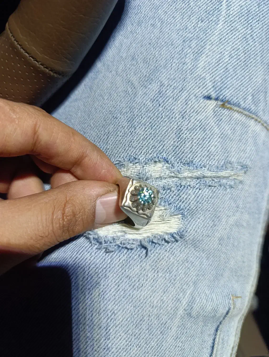 انگشتر|بدلیجات|مشهد, کوشش|دیوار