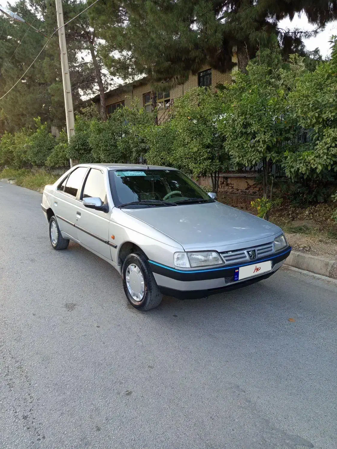 پژو ۴۰۵ داشبورد کرم در حد ۱۴۰۰|خودرو سواری و وانت|کوار, |دیوار