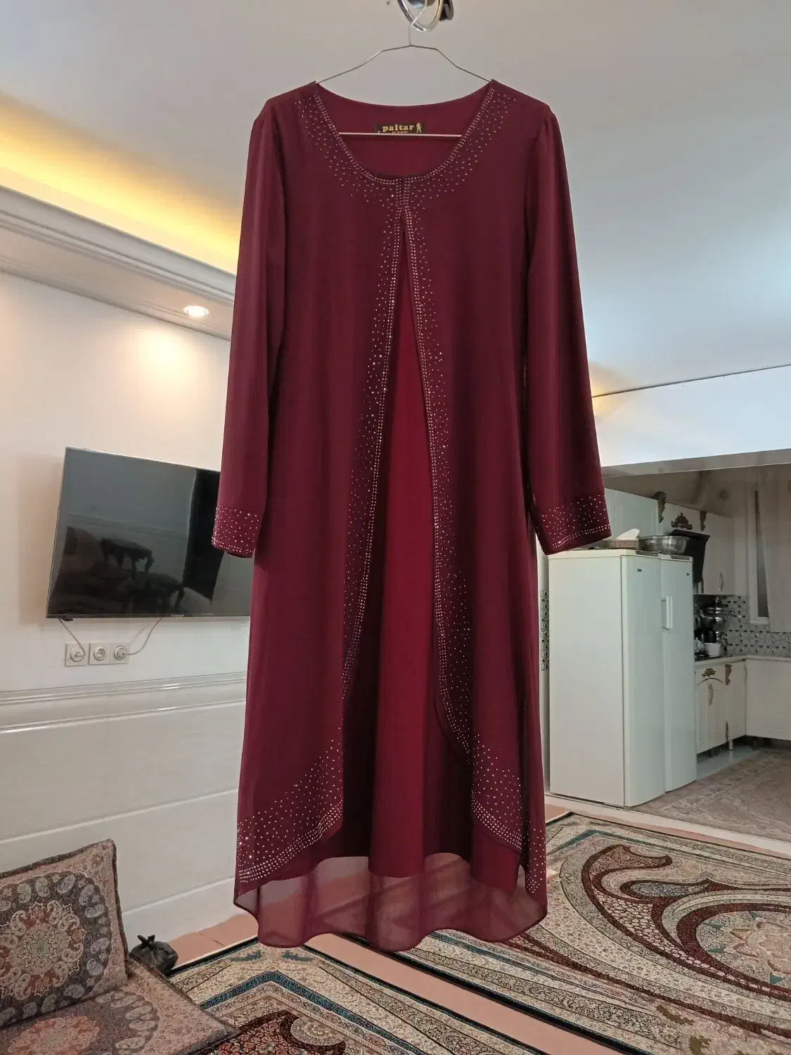 لباس مجلسی|لباس|قم, نیروگاه|دیوار