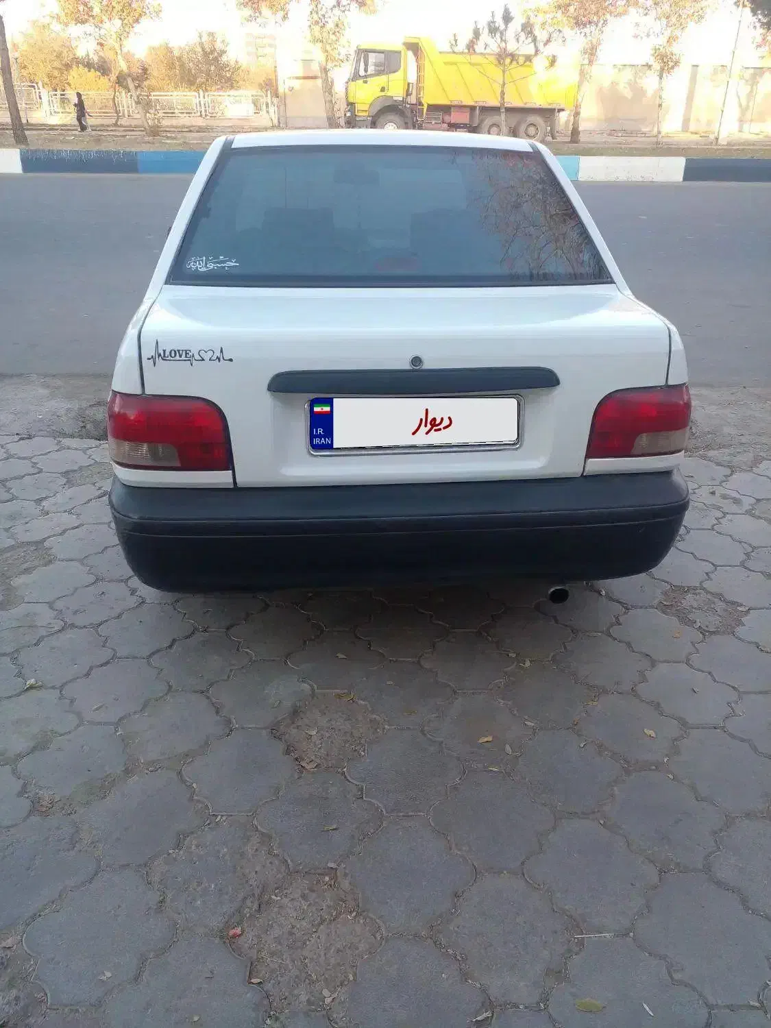 فروش فوری یکدستگاه پراید مدل ۹۴ سفید تک گانه|خودرو سواری و وانت|اهر, |دیوار