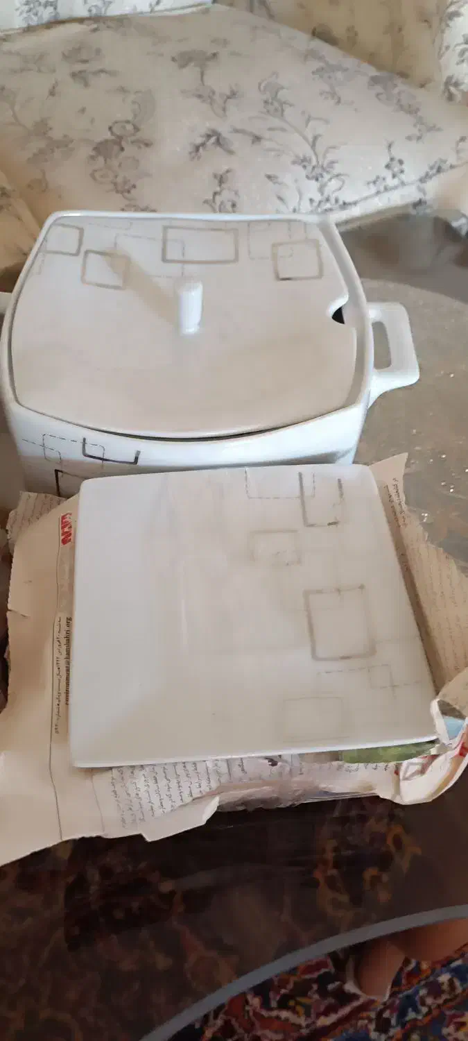 سرویس چینی ۱۸ نفره تقدیس|ظروف سرو و پذیرایی|تهران, منیریه|دیوار