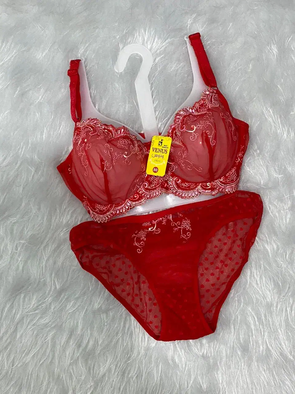 ست شیشه ای گلدوزی فنردار|لباس|تویسرکان, |دیوار