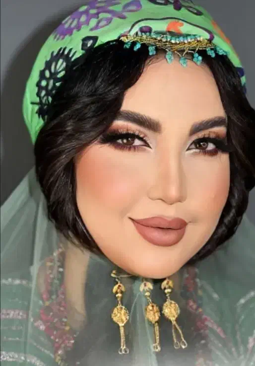 آف اقتصادی میکاپ شنیون و تمامی خدمات در سالن vip|خدمات آرایشگری و زیبایی|شیراز, پودنک|دیوار