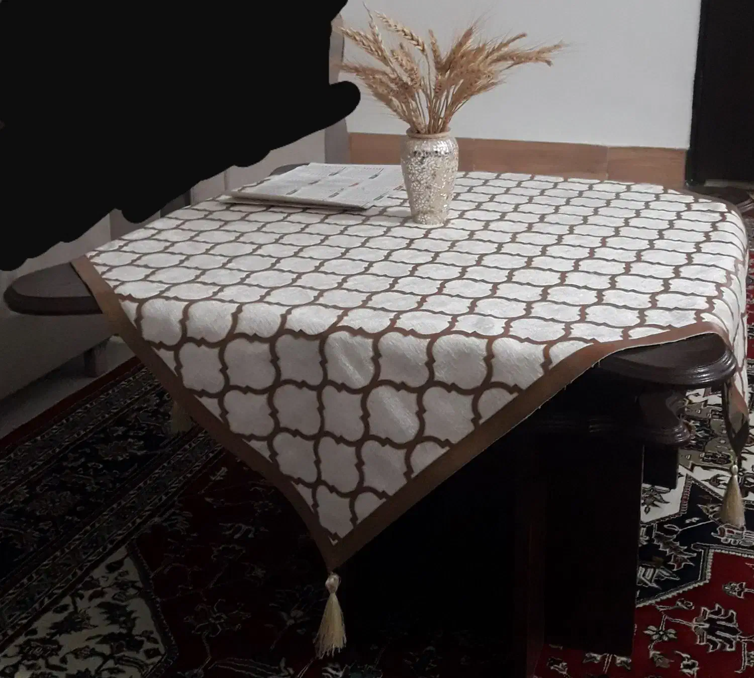 مبل هفت نفره نسکافه ای به همراه میز|مبلمان خانگی و میز عسلی|رشت, نامجو|دیوار