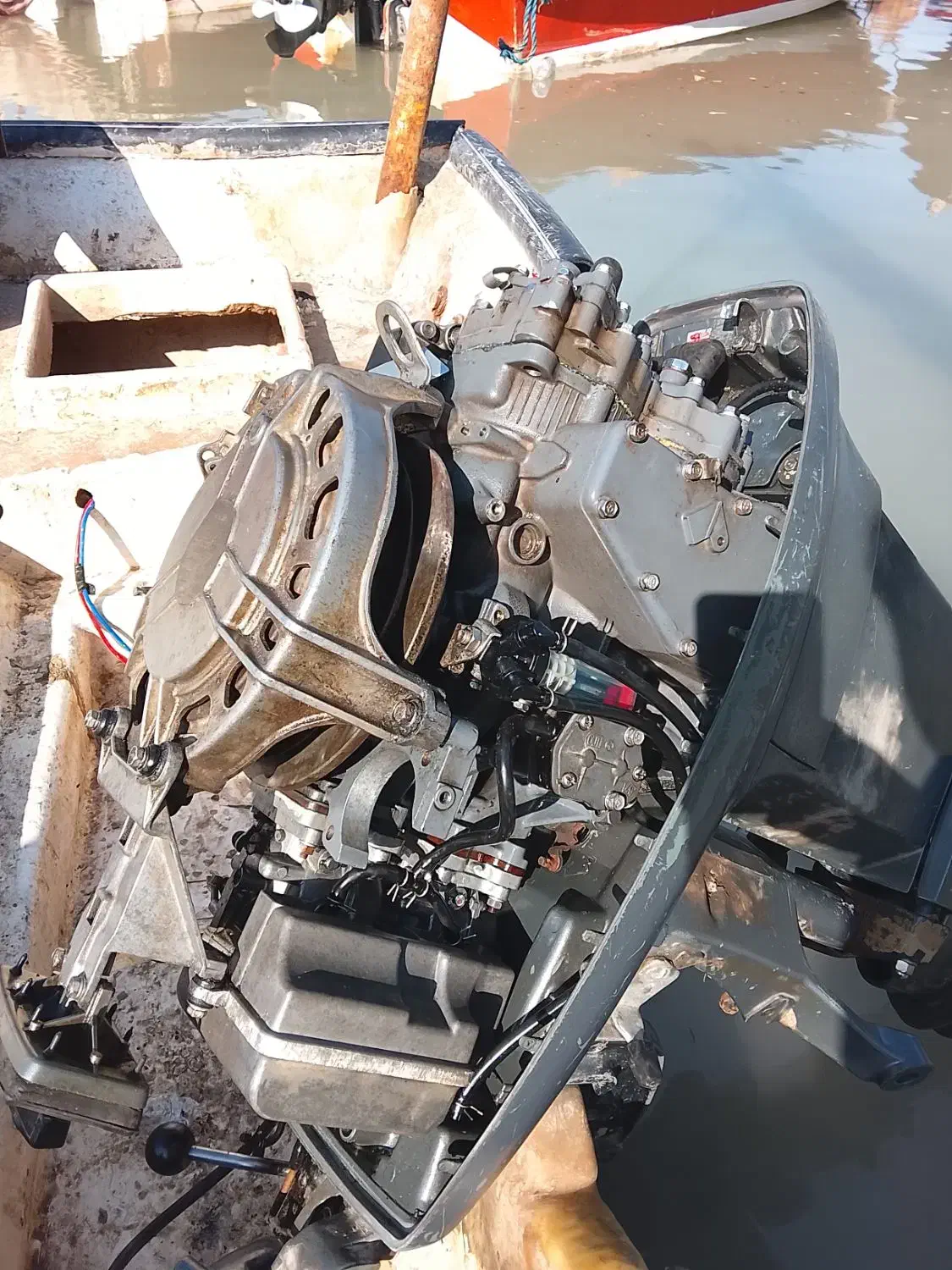 موتور قایق ۴۸|قایق و سایر وسایل نقلیه|بندر ماهشهر, |دیوار