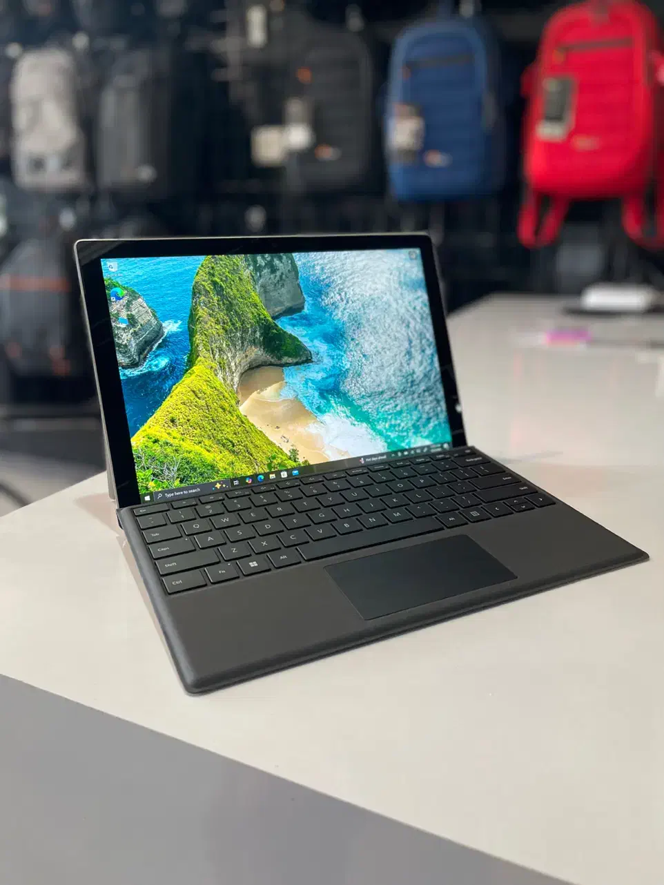 لپتاپ سرفیس پرو ۶ مشکی Surface pro 6|رایانه همراه|شیراز, پارک آزادی|دیوار