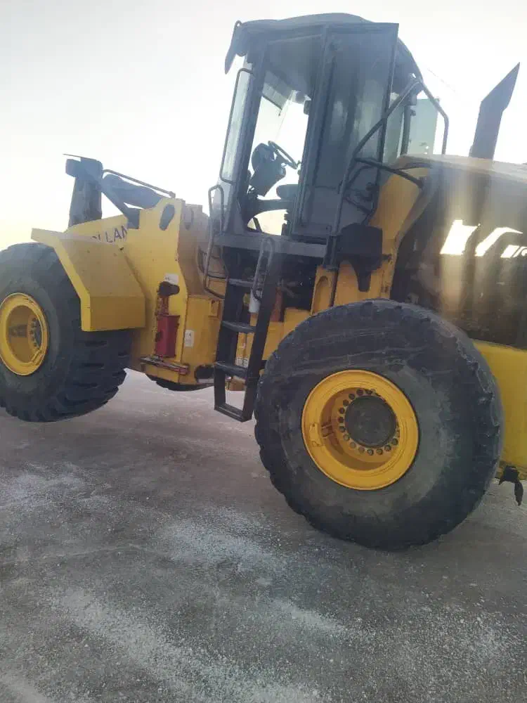 فروش لودر نیوهلند|خودرو سنگین|سیرجان, |دیوار