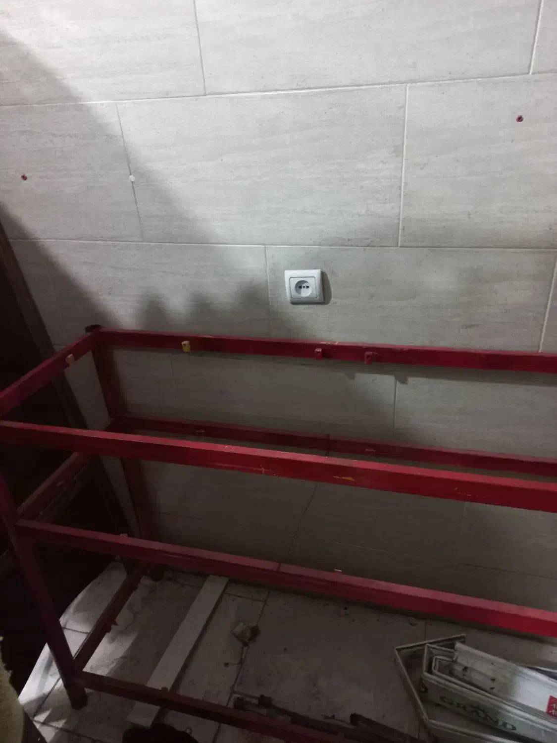 پیشخوان قفسه فلزی ۲ متری|فروشگاه و مغازه|اندیشه, شهرک المهدی|دیوار