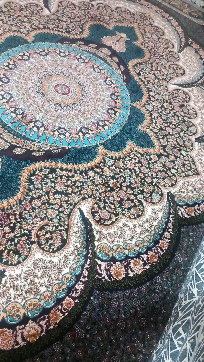 با سلام وسایل دارم برای فروشی هستند|فرش|خرمشهر, |دیوار