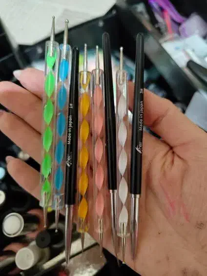 فروشلوازمناخن|آرایشی، بهداشتی، درمانی|میانه, |دیوار