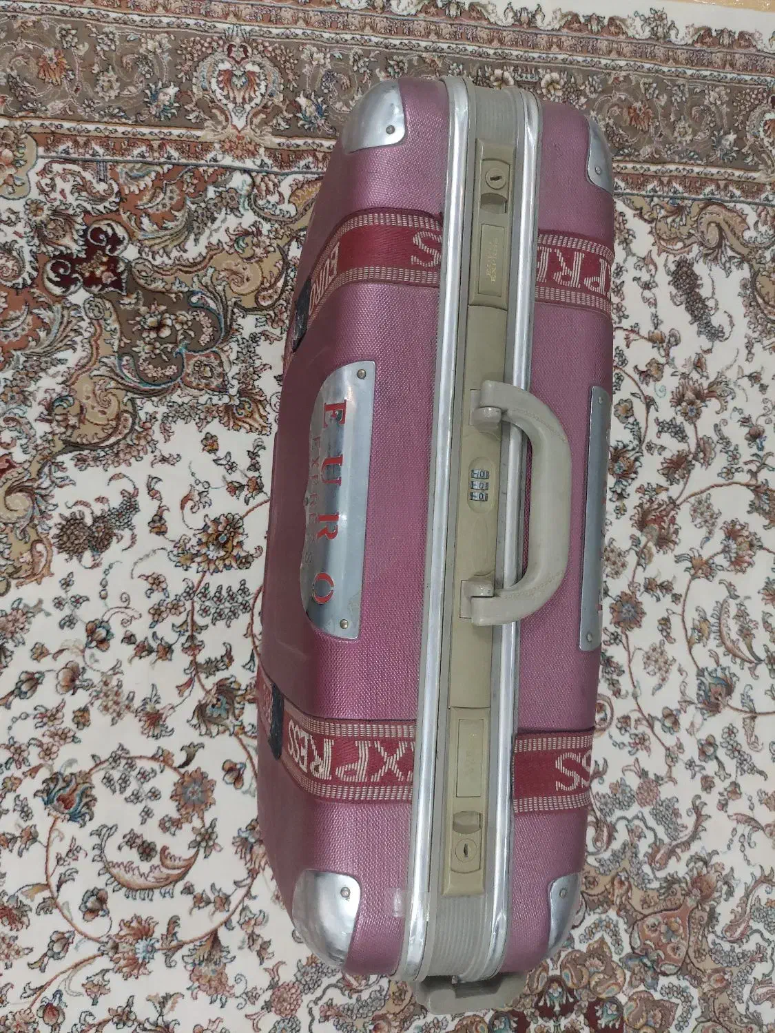 چمدان|کیف، کفش، کمربند|ارومیه, |دیوار