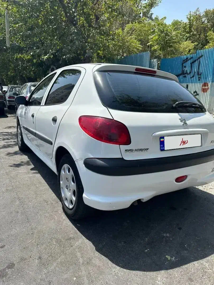 ۲۰۶ سفید مدل ۹۹ تیپ ۲|خودرو سواری و وانت|تهران, فاطمی|دیوار