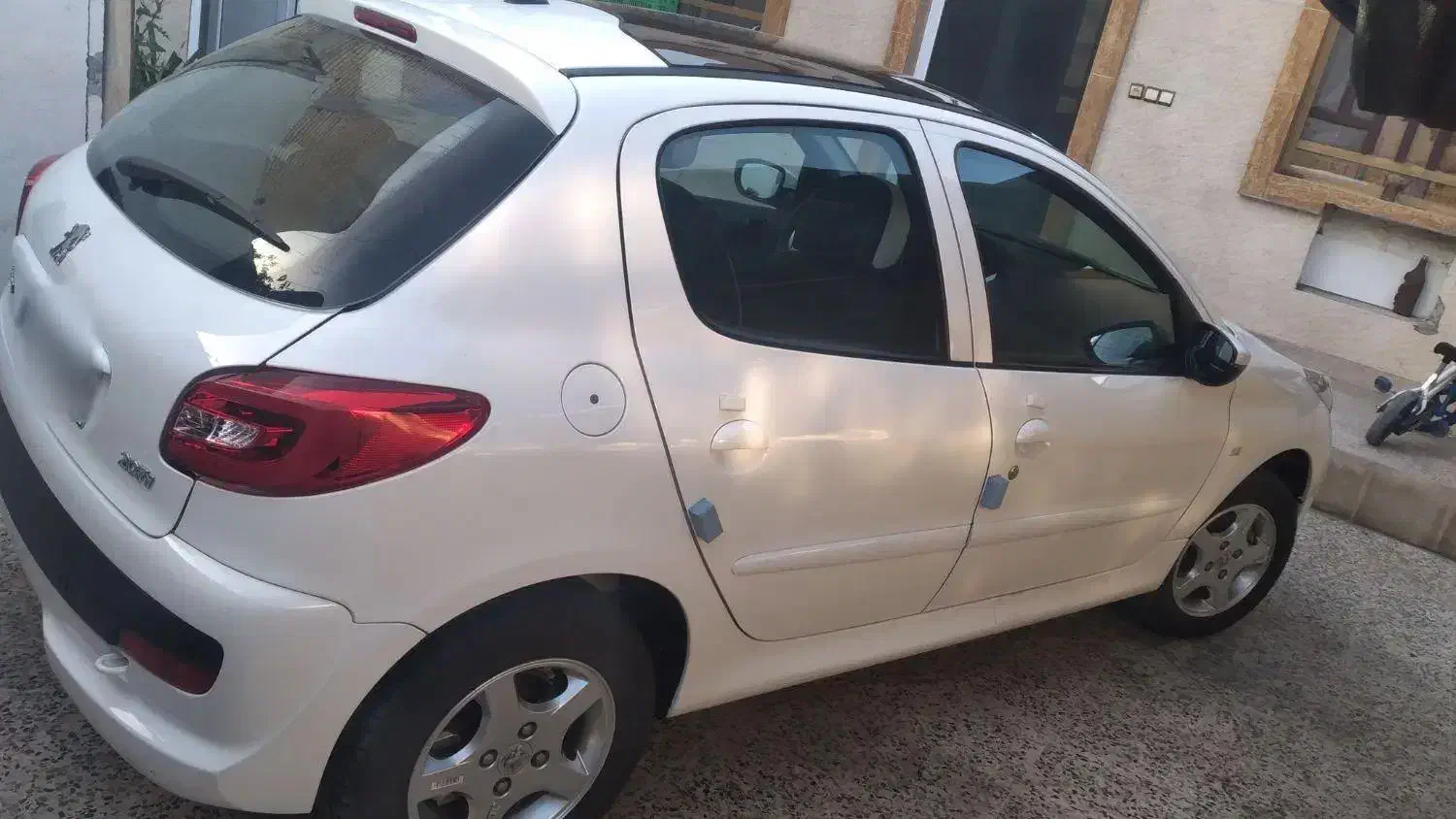 ۲۰۷ پاناروما مدل ۴۰۳|خودرو سواری و وانت|دوگنبدان, |دیوار