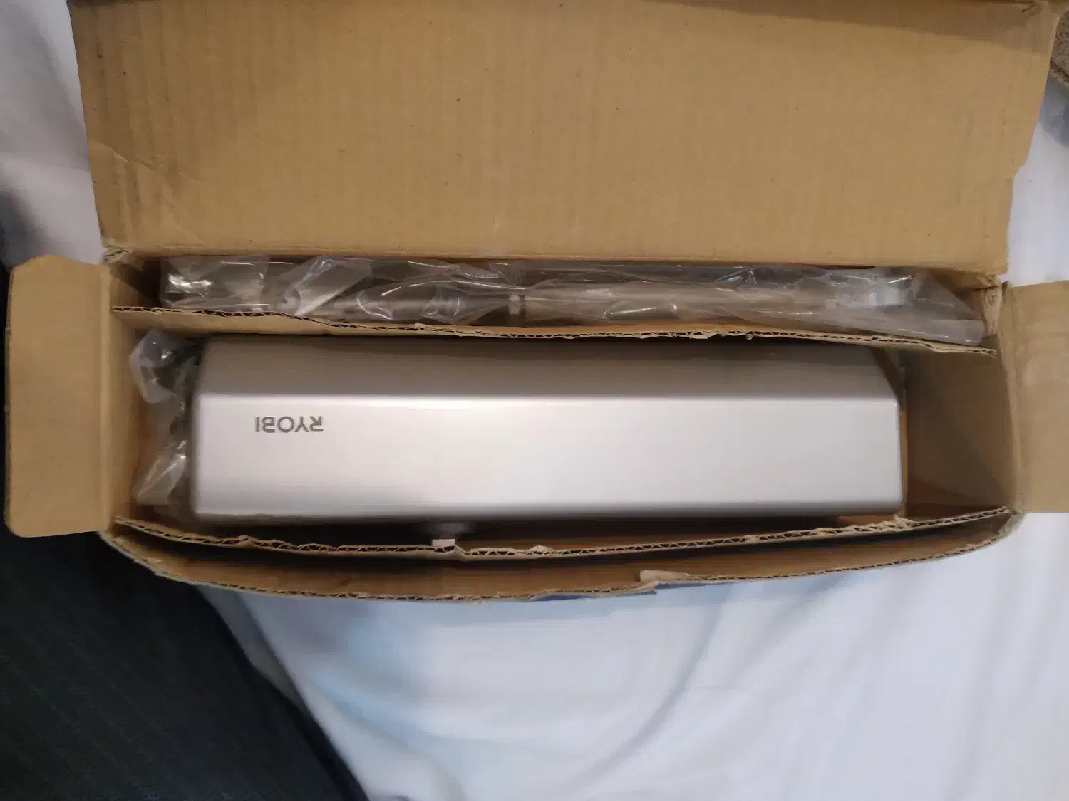 ارام بند|ابزارآلات|دماوند, دماوند|دیوار