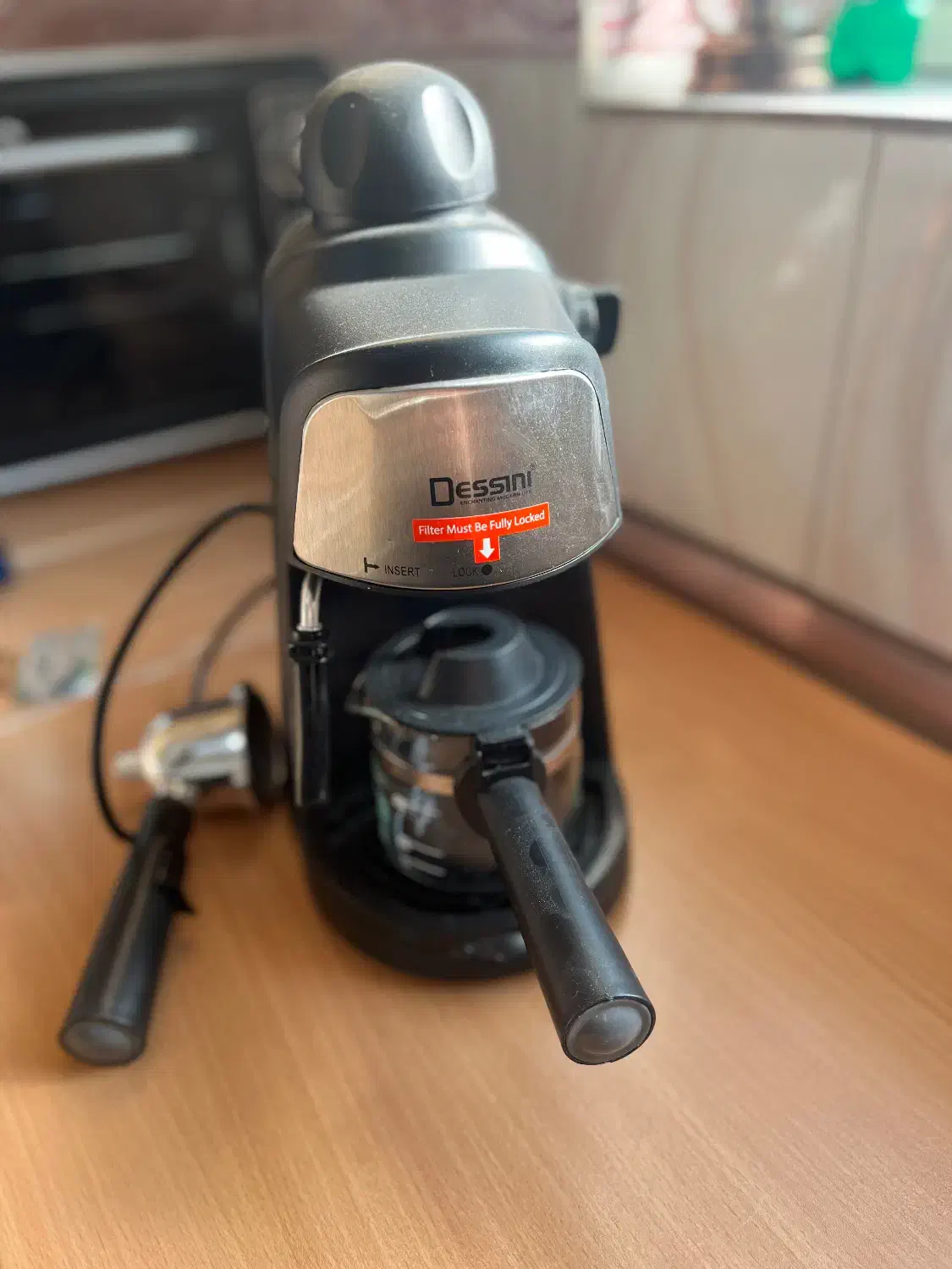 قهوه ساز|سماور، چای‌ساز، قهوه‌ساز|شیراز, کوشک میدان|دیوار