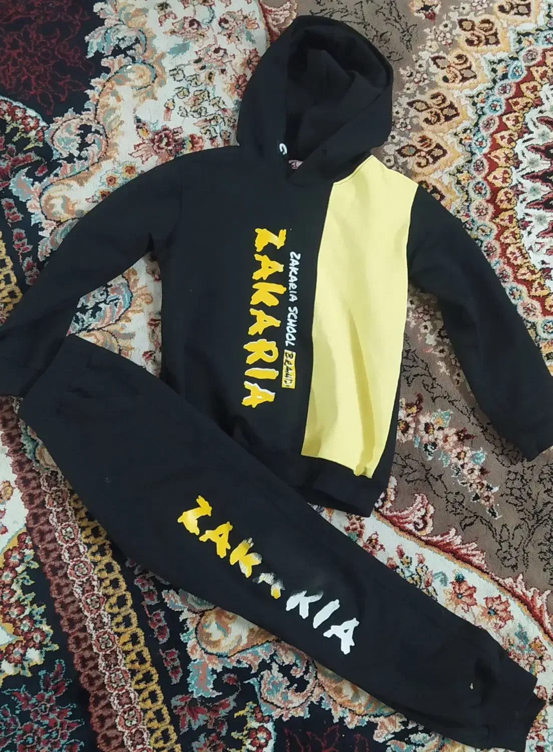 لباس بچه|کفش و لباس بچه|اصفهان, آفاران|دیوار