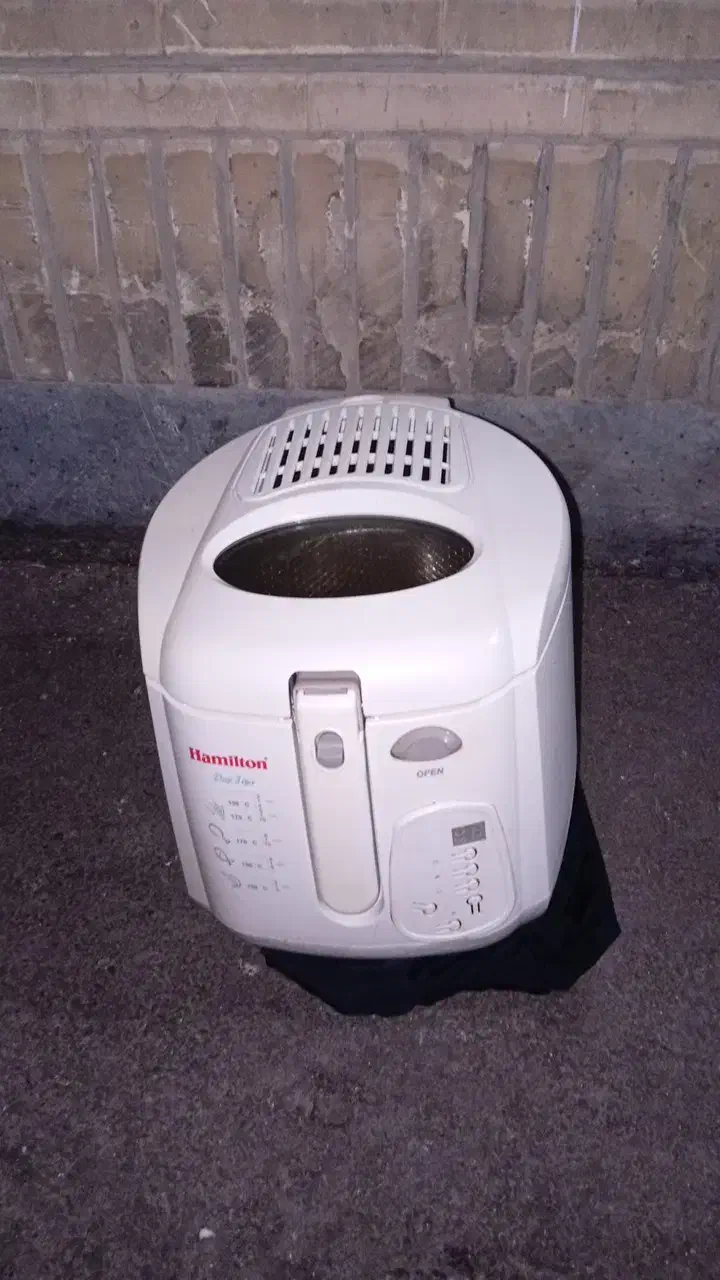 سرخ کن در حد نو|سایر لوازم برقی|اندیشه, اندیشه فاز ۱|دیوار