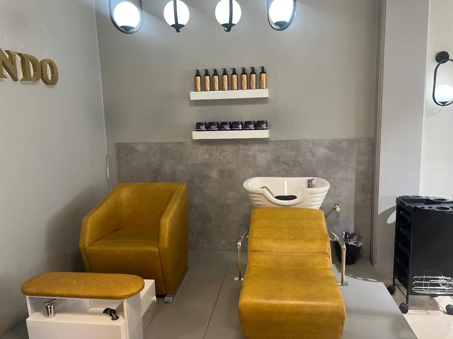 پرسنل هیرکات و براشینگ سالن ظفر با تابلو و مترو|خدمات آرایشگری و زیبایی|تهران, میرداماد|دیوار