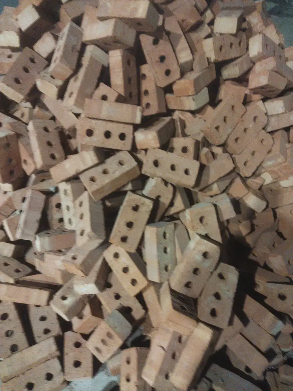 بنایی و کارگر ساختمانی|استخدام معماری، عمران و ساختمانی|بناب, |دیوار