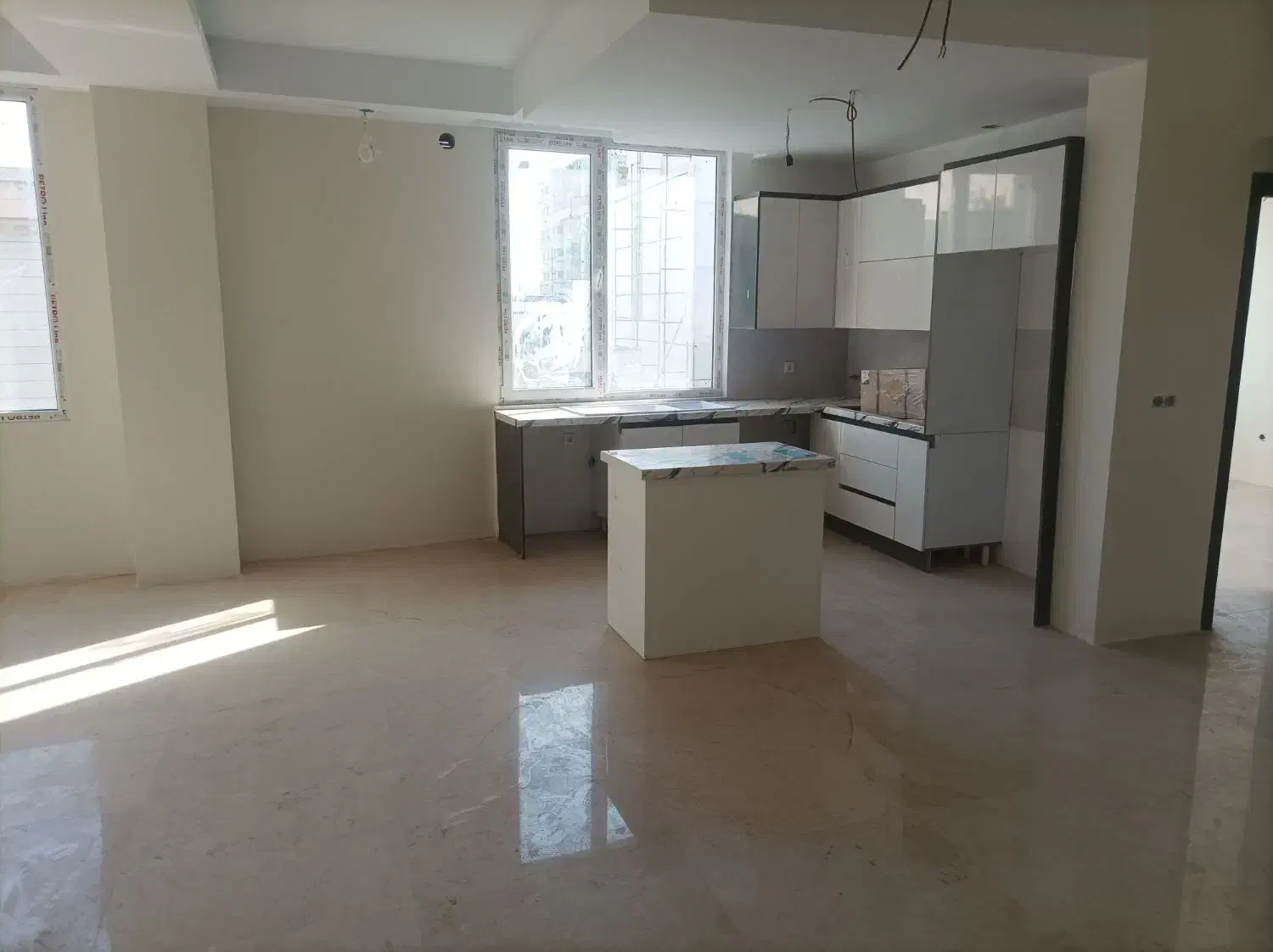 130متر 2خوابه کلید نخورده یوسف آباد