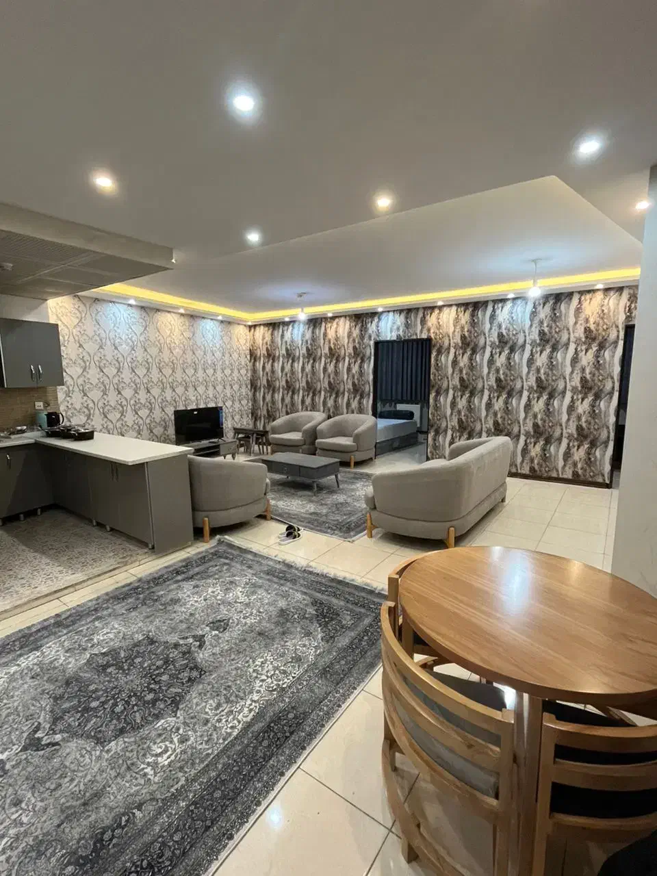 خونه منزل مبله سوییت اپارتمان|اجارهٔ کوتاهمدت آپارتمان و سوئیت|شیراز, ملاصدرا|دیوار