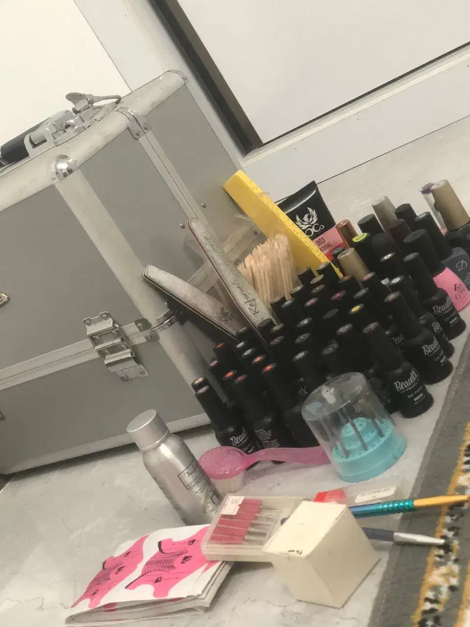 لوازم ناخن|آرایشگاه و سالنهای زیبایی|فولادشهر, مسکن مهر فولادشهر|دیوار