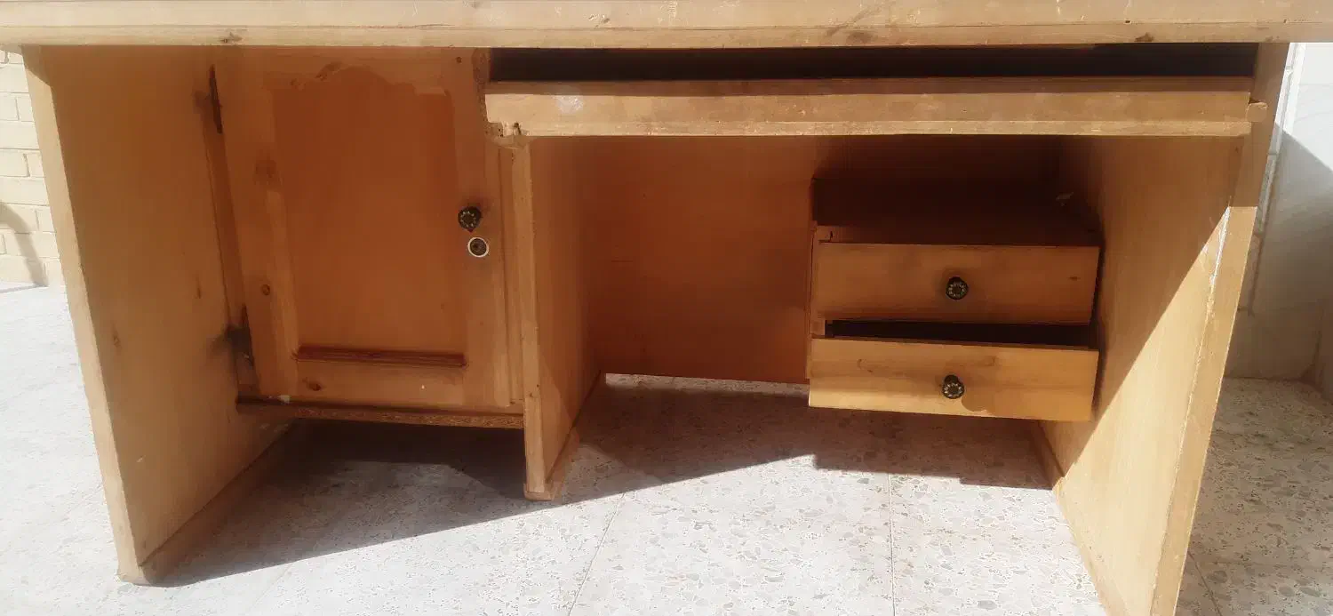 میز کامپیوتر تمام چوب در حد نو|میز تحریر و کامپیوتر|نجفآباد, امیرآباد|دیوار