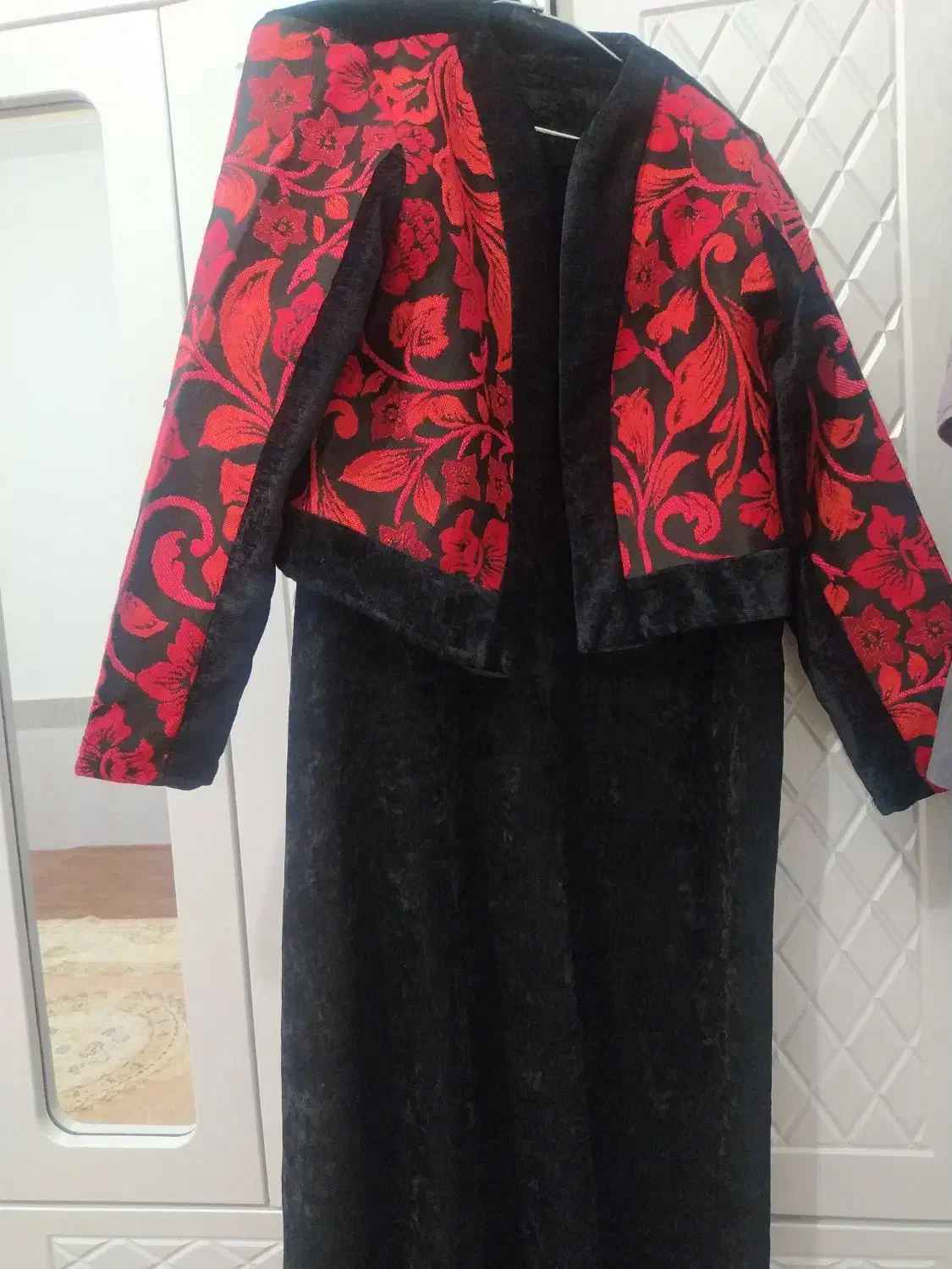 مانتومجلسی|لباس|گنبد کاووس, |دیوار