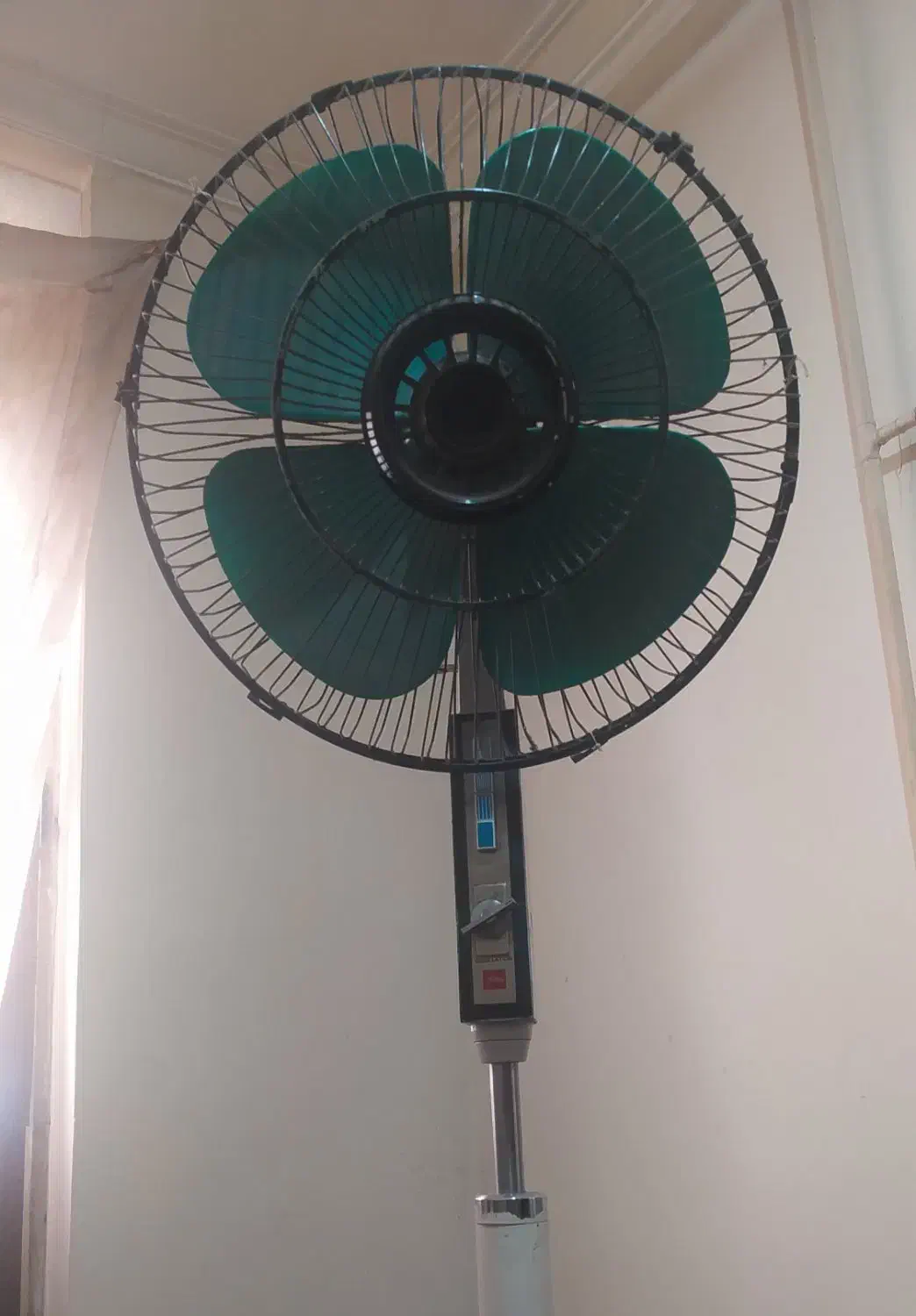 پنکه ایستاده ژاپنی اصلTOSHIBA|پنکه و تصفیهکنندهٔ هوا|گرگان, |دیوار